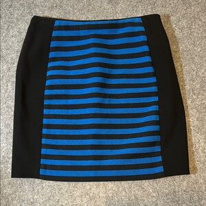 Ann Taylor Women’s Black and Blue Striped Skirt Lined Size 4P Petite